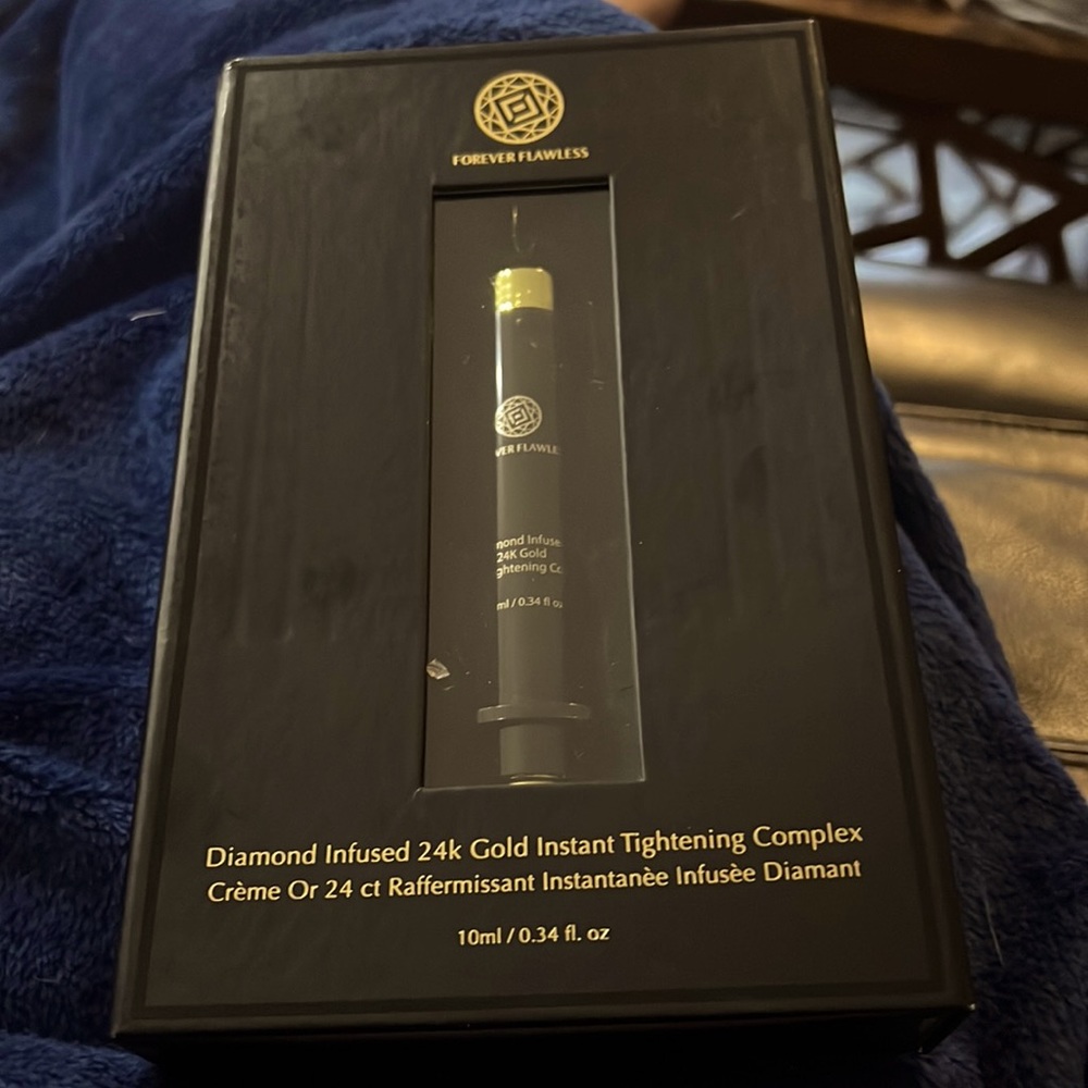 Forever Flawless Diamond Infused 24k gold Instant Tightening Complex Crème 10ml